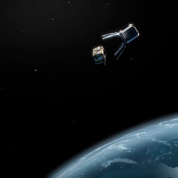 Artistic-impression-of-a-ClearSpace-Mission-deorbiting-a-defunct-satellite.-2022.-©-ClearSpace