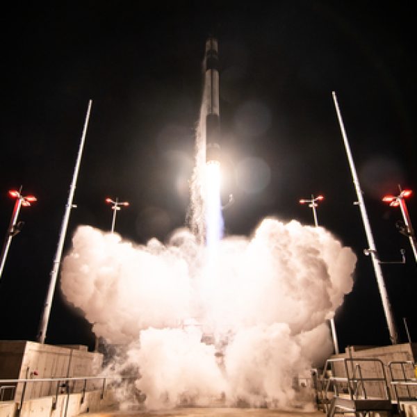 Electron_Lifts_of_at_Launch_Complex_2_-_Image_Credit_Brady_Kenniston (1)